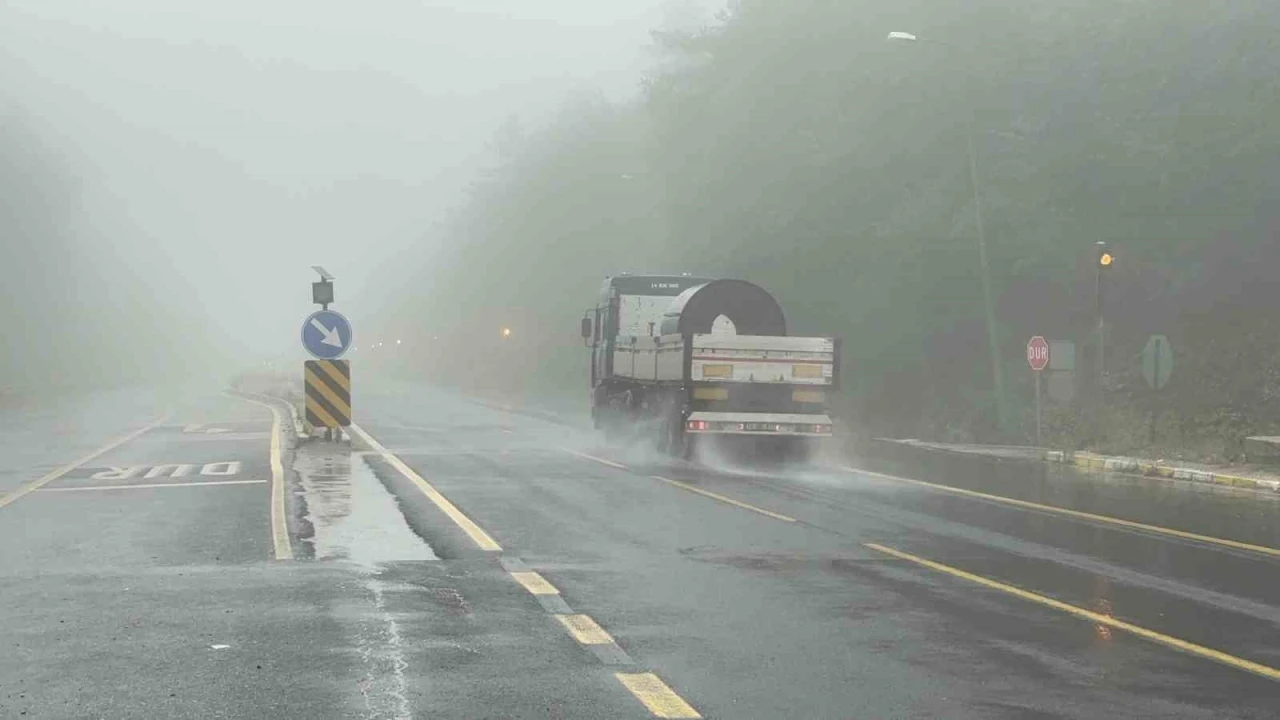 Bolu Dağı’nda yoğun sis: Görüş mesafesi 20 metre
