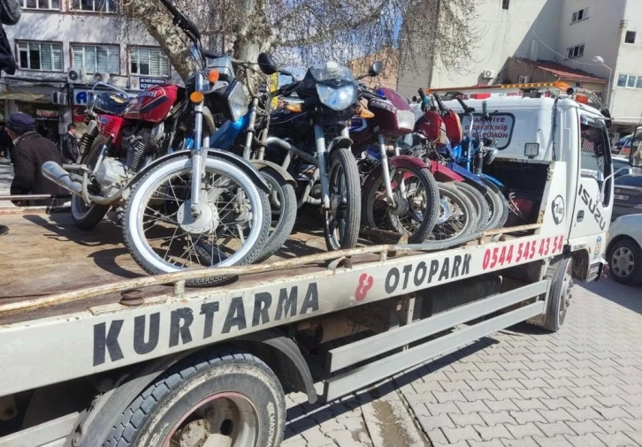 Bolvadin motosikletlere polis denetimi
