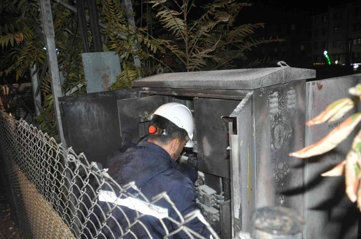 Bomba gibi patladı, akşamın karanlığını aydınlattı
