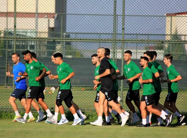 Bornova FK, Afyon’da kampa girdi
