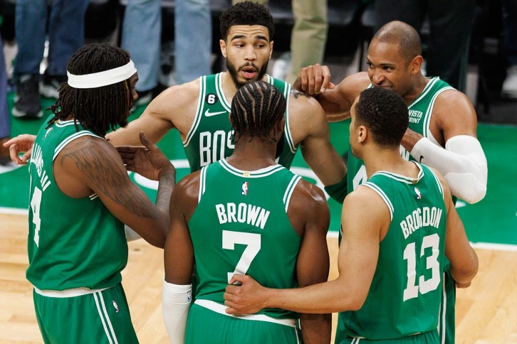 Boston Celtics, konferans finaline yükseldi