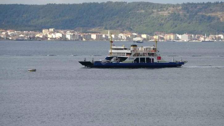 Bozcaada ve Gökçeada’ya beklenen fırtına nedeniyle 2 gün tüm feribot seferleri iptal edildi
