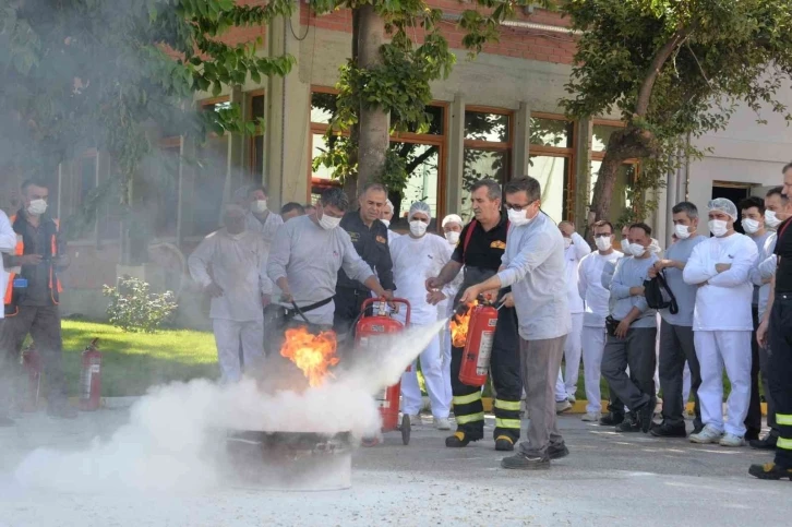 Bozüyük Belediyesi İtfaiyesi’nden yangın eğitimi
