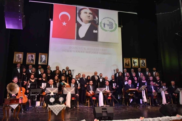 Bozüyük Belediyesi TSM Korosundan muhteşem konser
