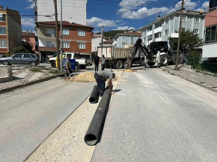 Bozüyük’te Meslek Lisesi Caddesi’nde yeni hat çalışması
