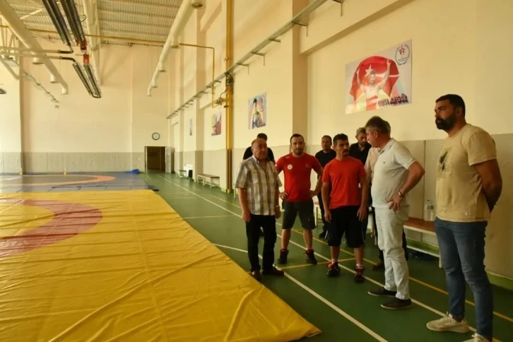 Branş antrenörleri ile tanışma, planlama ve değerlendirme toplantısı
