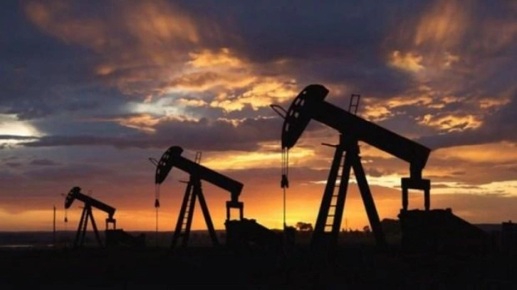Brent petrolün varil fiyatı 90,47 dolar
