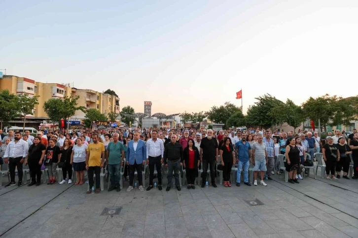 Buca’da Madımak’ta hayatını kaybedenler anıldı
