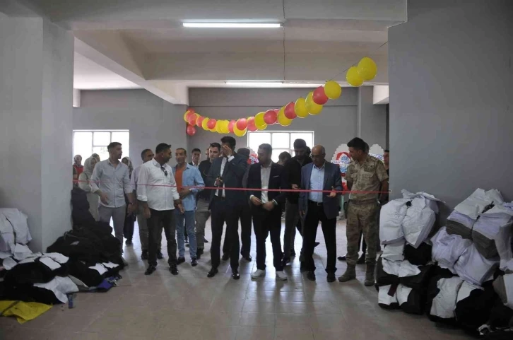 Bulanık’ta 100 kişinin istihdam edileceği tekstil atölyesi açıldı
