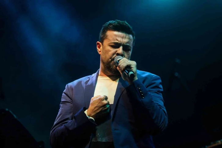 Burak Kut, Yenimahalle’de konser verdi
