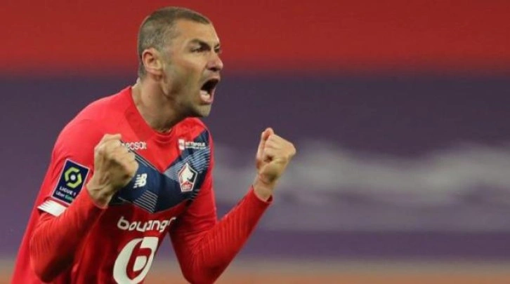 Burak Yılmaz, Türkiye biletini aldı! Süper Lig'in iki ekibinden birine imzayı atacak