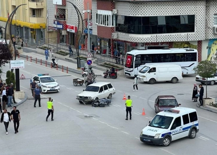 Burdur’da motosiklet ile otomobil çarpıştı: 1 yaralı
