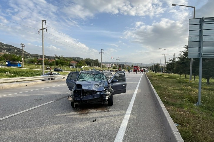 Burdur'da otomobille motosiklet çarpıştı: 1 ölü, 1 yaralı