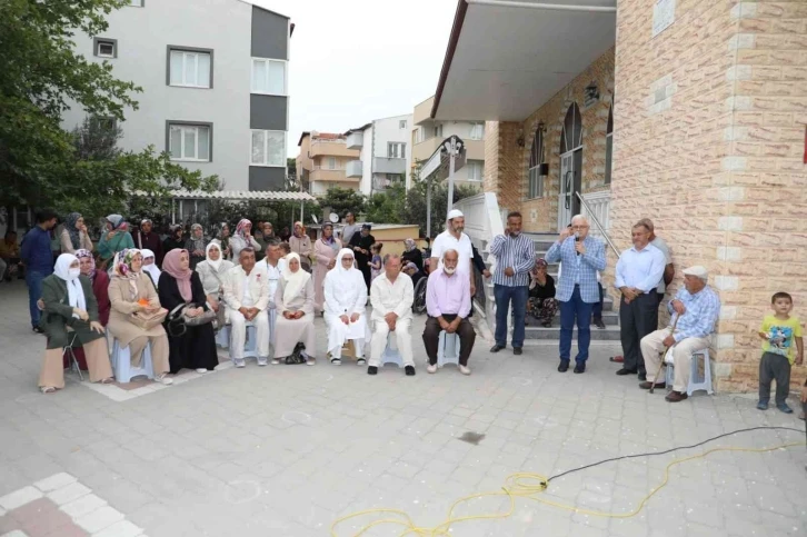 Burhaniye’de hacı adayları dualarla uğurlandı
