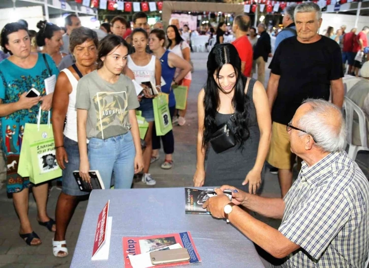 Burhaniye Kitap Fuarı açılışa hazırlanıyor
