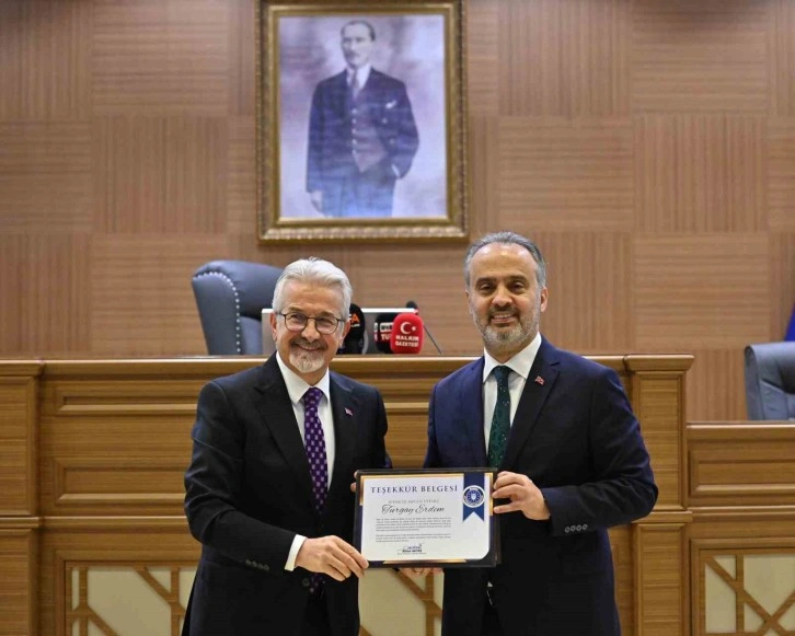 Bursa Büyükşehir Belediyesi'nden Meclis Üyelerine Teşekkür Plaketi