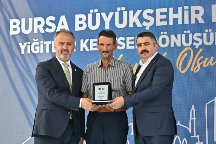 Bursa’da büyük dönüşümde ilk anahtar teslimi yapıldı
