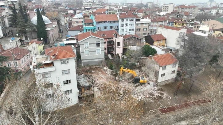 Bursa’da riskli yapılar ortadan kaldırılıyor
