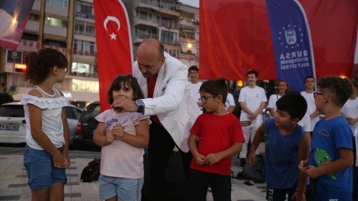 Bursa’da sahne, ‘adam olacak’ çocukların
