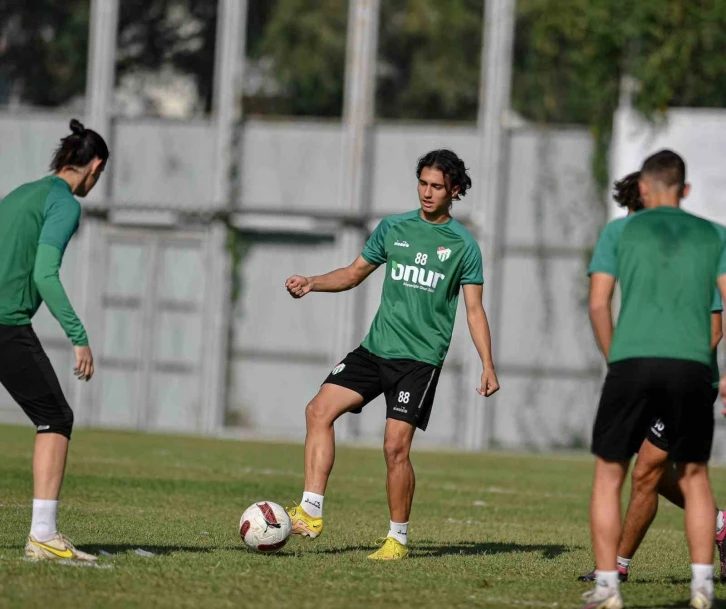 Bursaspor’a Yiğit Fidan’dan iyi haber geldi
