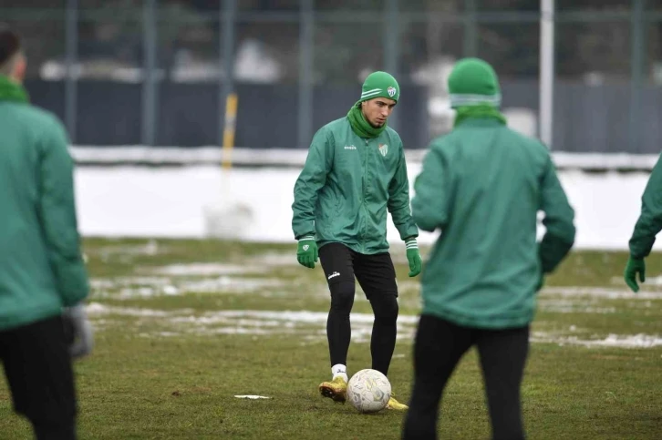 Bursaspor’da Amed Sportif Faaliyetler maçı hazırlıkları moralsiz devam ediyor
