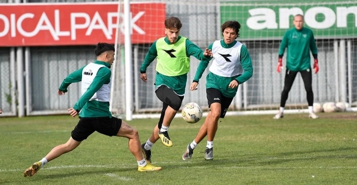 Bursaspor’da Menemen FK maçı hazırlıkları başladı
