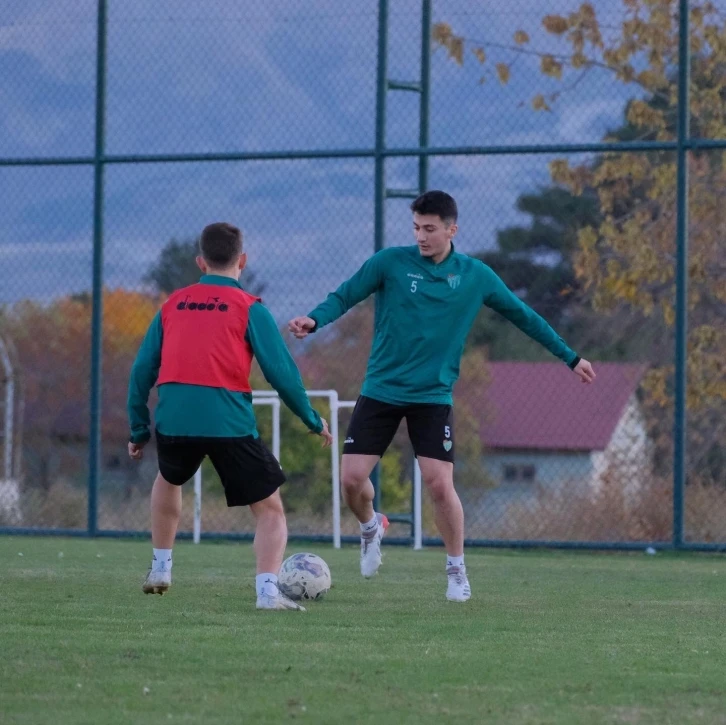 Bursaspor son antrenmanını Erzincan’da yaptı
