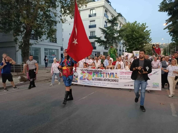 Büyükçekmece Kültür ve Sanat Festivali’nde İlhan İrem unutulmadı
