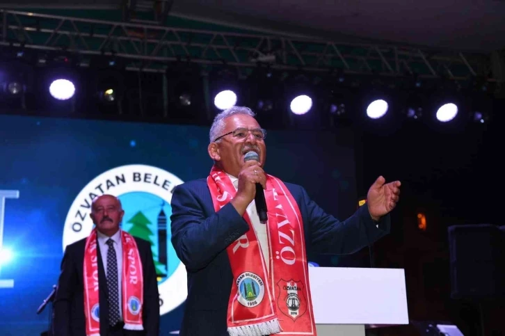 Büyükkılıç, Özvatan’da festivale katıldı, ilçeye yeni müjdeler verdi
