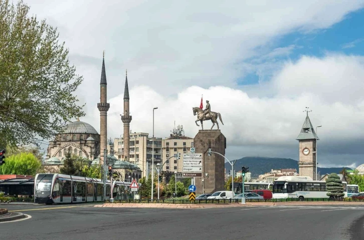 Büyükkılıç: "Bayramda 804 bin vatandaşımıza ücretsiz ulaşım sağladık"
