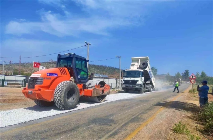 Büyükşehir Bodrum’da yol çalışmalarını sürdürüyor
