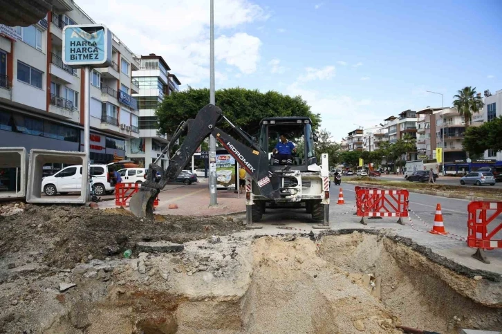 Büyükşehir’den 40 milyon TL’lik yağmur suyu altyapı çalışması
