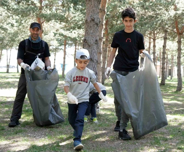 Büyükşehir’den Dünya Temizlik Günü’nde anlamlı etkinlik
