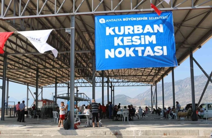 Büyükşehir’den üç noktada ücretsiz kurban kesimi
