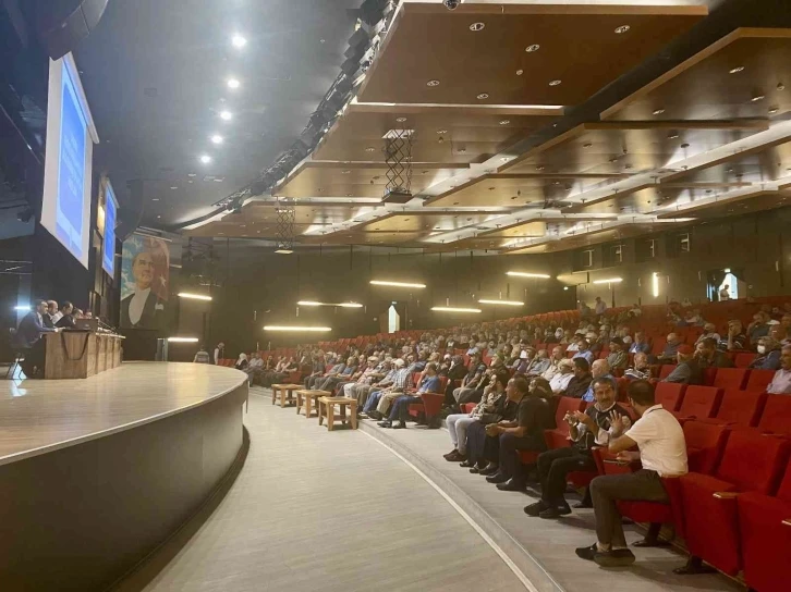 Büyükşehir’in Oruçreis Kentsel Dönüşüm Projesi’nde hak sahipleri bilgilendirildi
