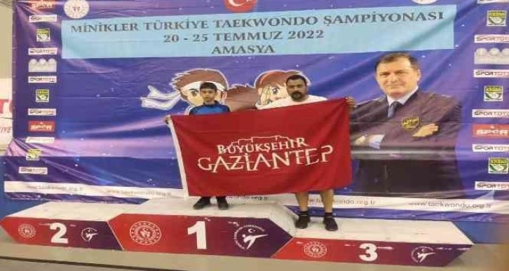 Büyükşehir spor kulübü sporcuları, Van, Hatay ve Amasya’da farklı kategorilerde dereceler aldı