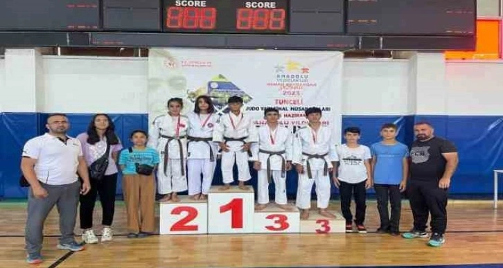 Büyükşehir sporcuları judoda dereceye girdi