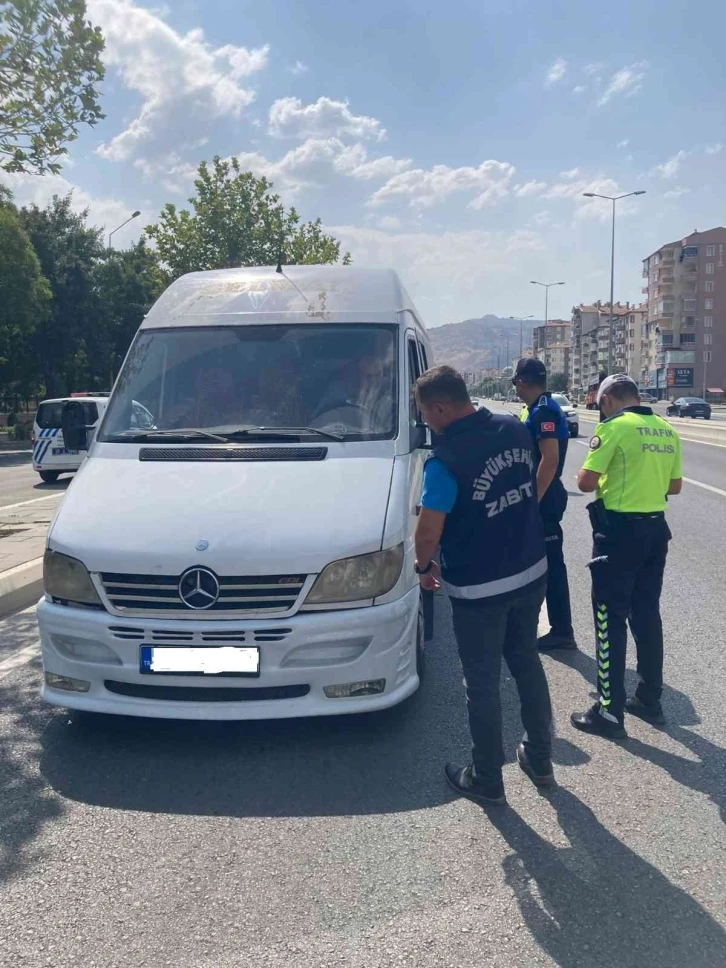 Büyükşehir zabıtasından şehir içi toplu taşım araçlarına denetim
