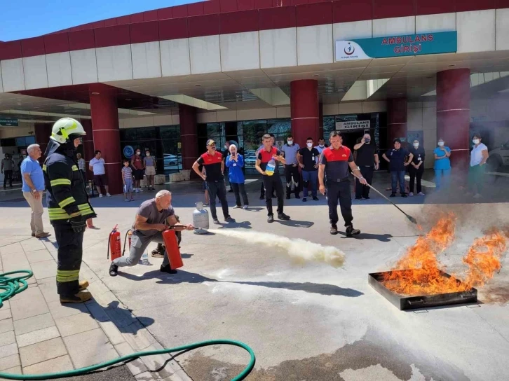 Büyükşehirden hastane personeline yangın eğitimi
