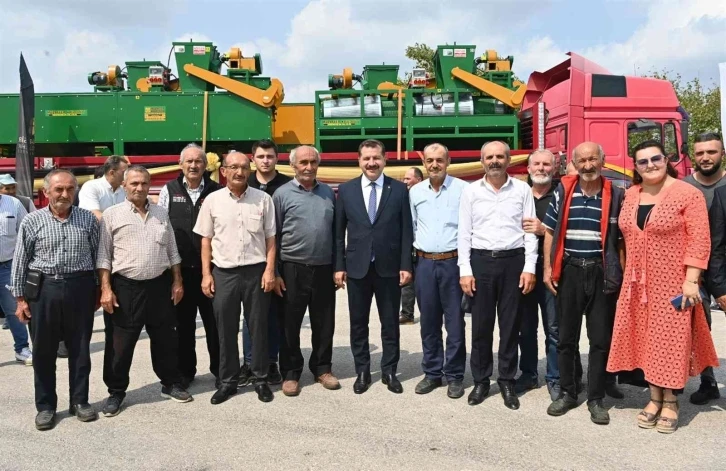 Büyükşehirden üreticilere tohum temizleme makinesi desteği
