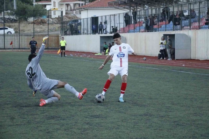 Çal Belediyespor üçte üç yaptı
