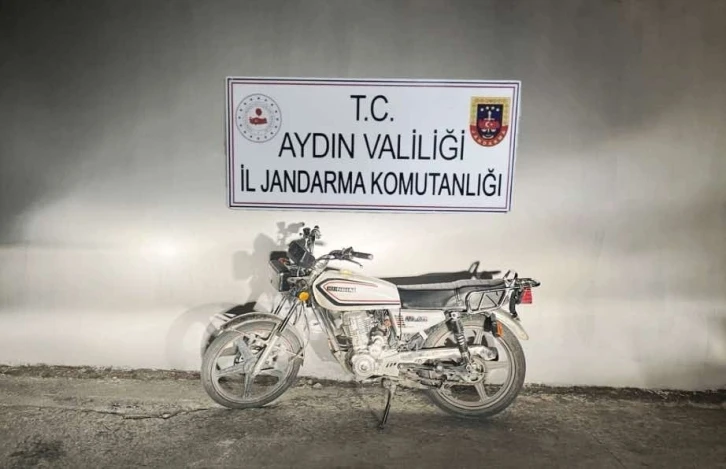 Çaldıkları motosiklet ile yakalandılar
