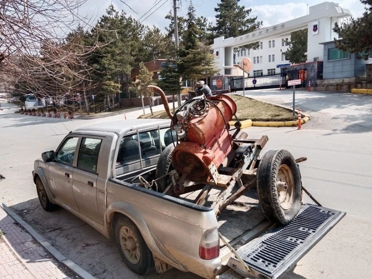 Çalınan su motoru jandarma ekiplerince bulunarak sahibine teslim edildi
