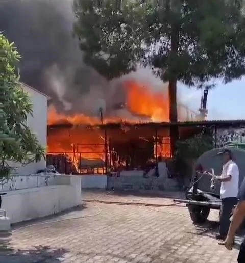 Cami lojmanında çıkan yangında imamın annesi öldü
