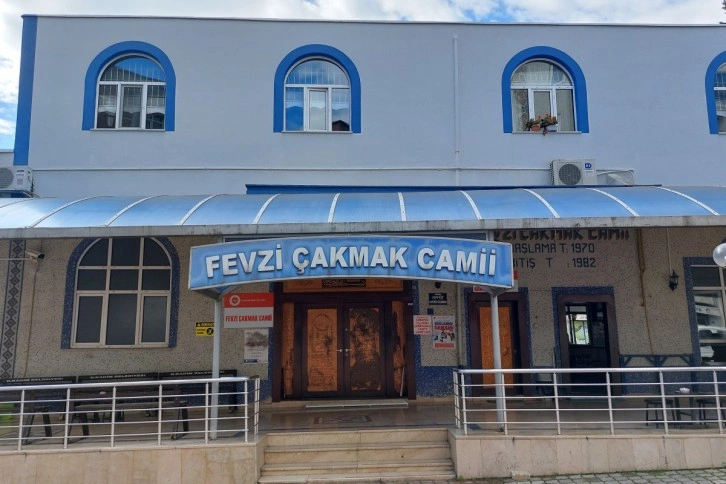 Camiden bilgisayar hırsızlığı