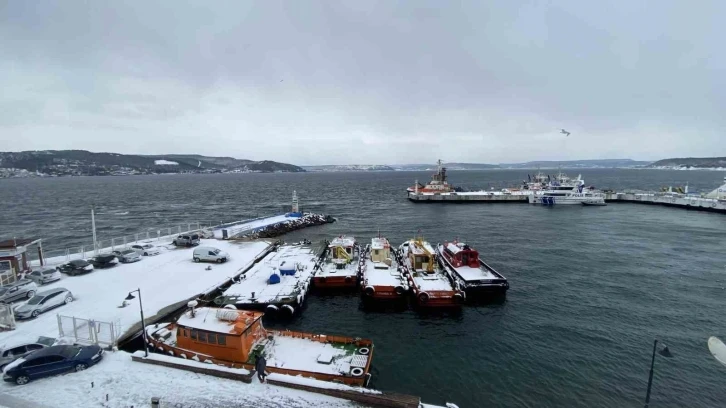 Çanakkale Boğazı transit gemi geçişlerine açıldı
