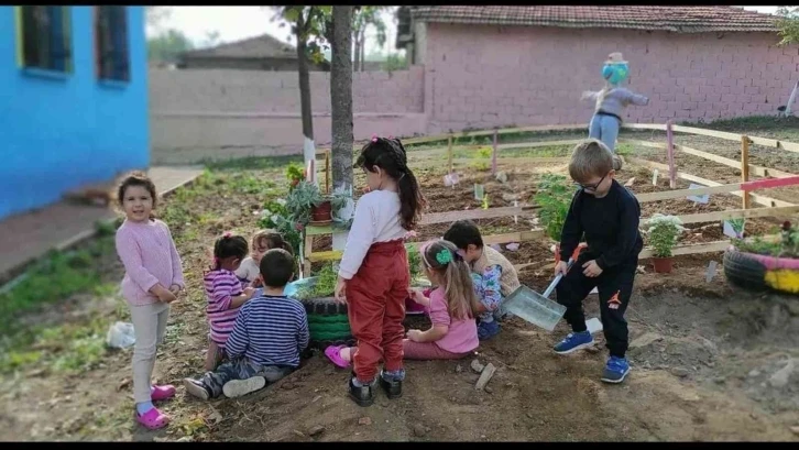 Çanakkale’de 25 okul, yeniden hizmete açılarak köy yaşam merkezine dönüştürüldü
