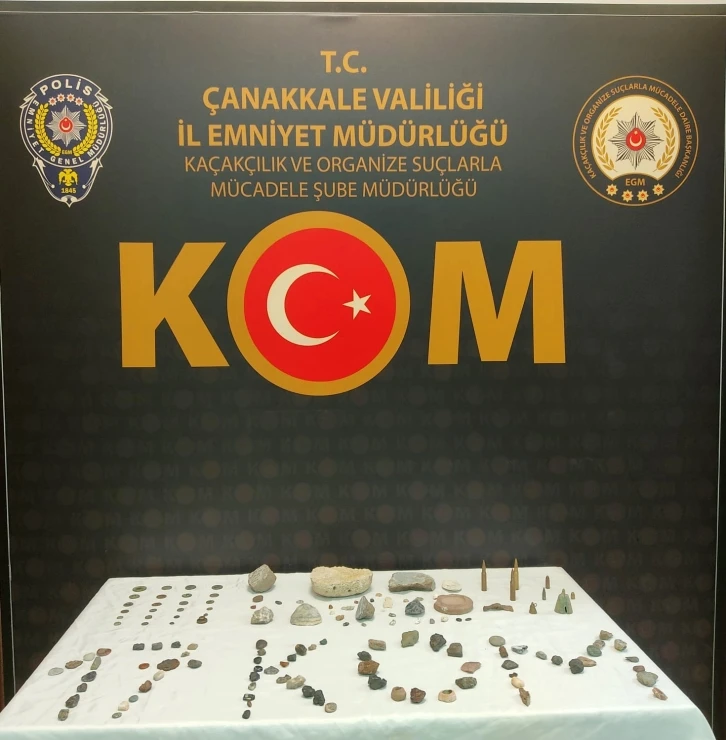 Çanakkale’de kaçak tarihi eserler ele geçirildi
