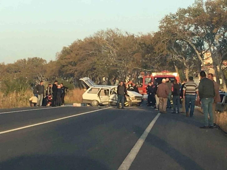 Çanakkale’de trafik kazası: 3 ağır yaralı
