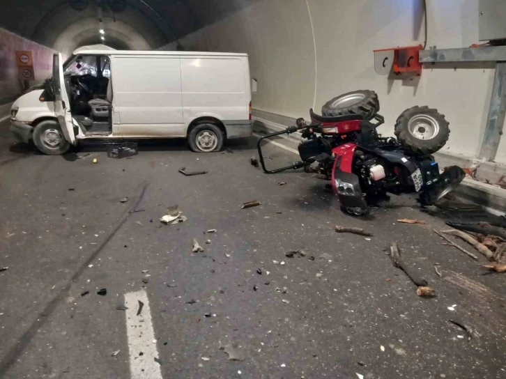 Çanakkale’de tünelde trafik kazası: 2 ağır yaralı
